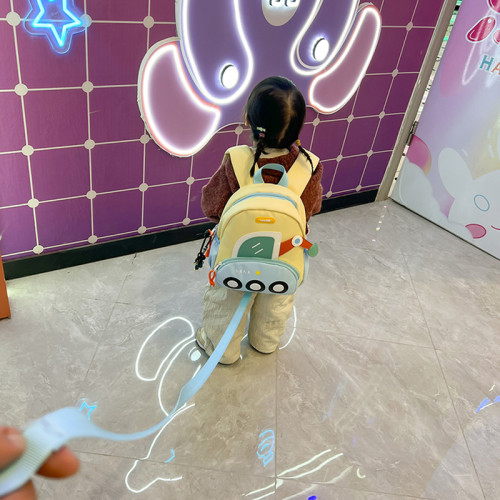 防走失兒童包包卡通工程車男童幼兒園書包小中班入學女童小後後背包輕