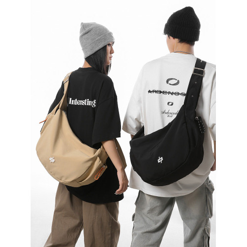 無性別旅行包女大容量尼龍布斜後後背包休閒運動健身包超輕單肩後後背包男