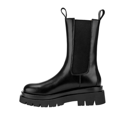 大碼女靴41一43厚底中筒切爾西靴腳寬胖英倫風菸筒短靴馬丁靴女40