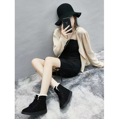 雪地靴女2026秋冬季新款大碼棉鞋子加絨加厚百搭保暖靴子女款冬天