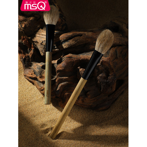 MSQ/魅絲蔻M05扁頭腮紅刷軟毛高光散粉刷化妝刷一支裝動物毛羊毛 MSQ/魅絲蔻M05扁頭腮紅刷軟毛高光散粉刷化妝刷一支裝動物毛羊毛