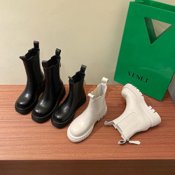 mona同款松緊口切爾西白色真皮短靴內增高大碼41一43厚底菸筒靴女