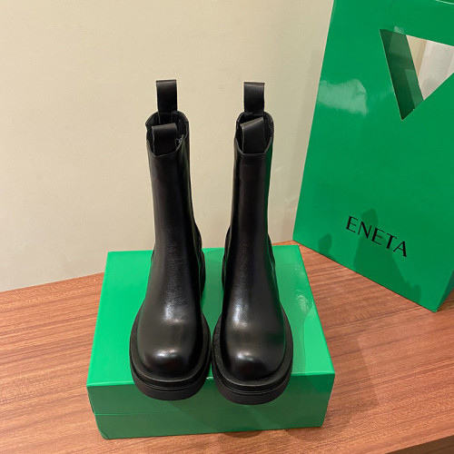 mona同款松緊口切爾西白色真皮短靴內增高大碼41一43厚底菸筒靴女 mona同款松緊口切爾西白色真皮短靴內增高大碼41一43厚底菸筒靴女