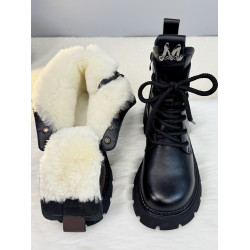 雪地靴女皮毛一體2025秋冬季新款加絨加厚保暖休閒百搭馬丁靴短靴
