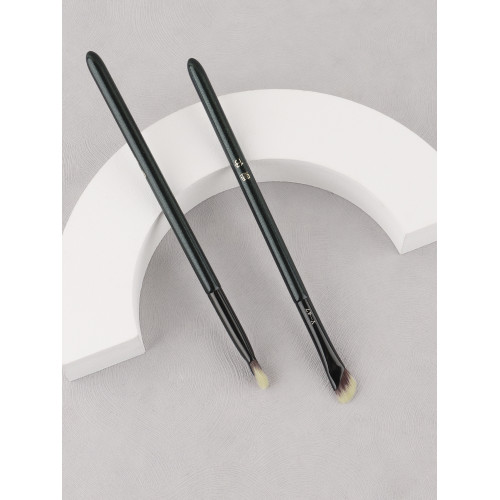 魅仔Y47鐮刀遮瑕刷細節淚溝刷無痕遮黑眼圈法令紋扁頭遮暇化妝刷 魅仔Y47鐮刀遮瑕刷細節淚溝刷無痕遮黑眼圈法令紋扁頭遮暇化妝刷