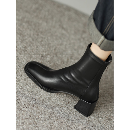 粗高跟方頭短靴子瘦腿氣質百搭瘦瘦靴女靴網紅彈力靴女方頭馬丁靴 粗高跟方頭短靴子瘦腿氣質百搭瘦瘦靴女靴網紅彈力靴女方頭馬丁靴