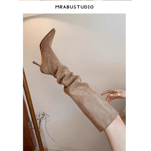 堆堆靴尖頭細高跟靴子女2026秋冬新款絨面超長高筒過膝卡其色長靴 堆堆靴尖頭細高跟靴子女2026秋冬新款絨面超長高筒過膝卡其色長靴