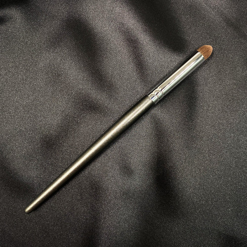 小圓頭脣部暈染刷脣刷口紅刷化妝師專用帶蓋小號子彈頭遮瑕筆刷 小圓頭脣部暈染刷脣刷口紅刷化妝師專用帶蓋小號子彈頭遮瑕筆刷