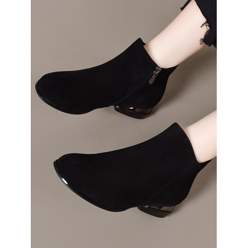 撤櫃品牌女鞋平跟小短靴女2025新款圓頭平底媽媽靴子冬季加絨皮鞋