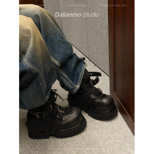 暗黑重工馬丁靴女帥氣龐克短靴厚底增高短筒靴子綑綁金屬高幫鞋潮 暗黑重工馬丁靴女帥氣龐克短靴厚底增高短筒靴子綑綁金屬高幫鞋潮