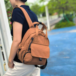 小巧輕便雙肩包女小衆設計防水戶外旅行包書包百搭通勤手提小後後背包