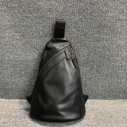 包袋精髓上新品真皮胸包韓版百搭頭層牛皮男女通用情侶款單肩胸包