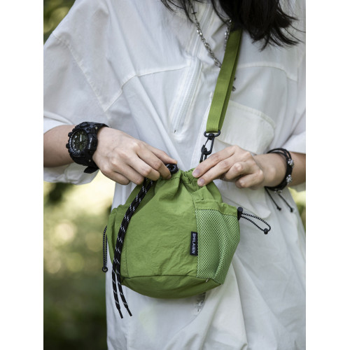 戶外運動小挎包抽繩束口袋手機小包男女輕便通勤斜後後背包百搭單肩包