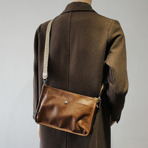 男士潮牌小包手機包休閒小後後背包多口袋單肩斜後後背包潮小方包復古男包 男士潮牌小包手機包休閒小後後背包多口袋單肩斜後後背包潮小方包復古男包