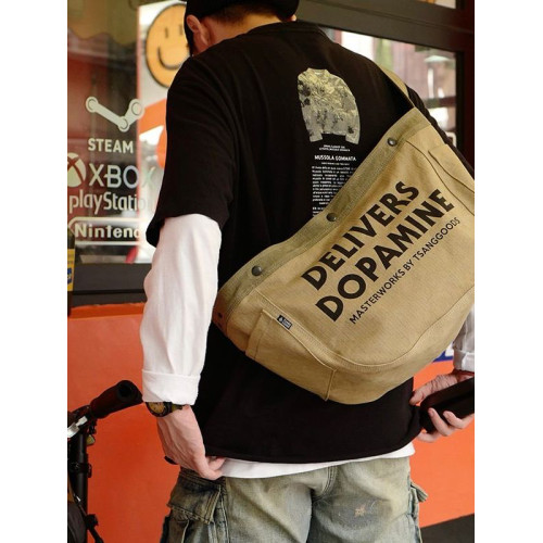 Tsanggoods斜後後背包美式復古報童差包13寸筆記型電腦包摩托車包 Tsanggoods斜後後背包美式復古報童差包13寸筆記型電腦包摩托車包