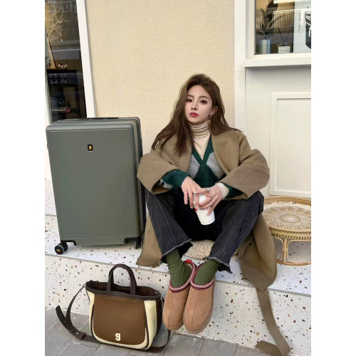 河南桑坡村皮毛一體雪地靴女2025新款復古民族風羊毛厚底加絨棉靴