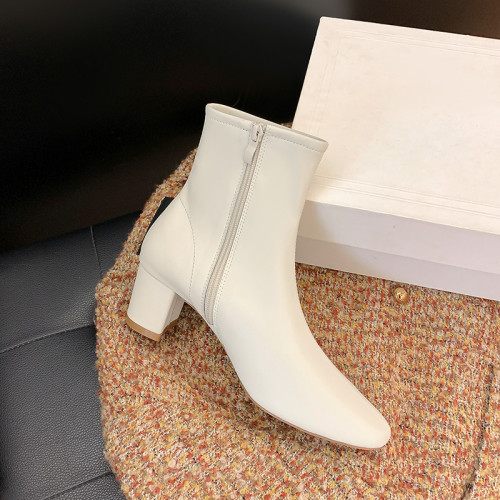 方頭短靴女真皮小碼313233彈力瘦瘦靴粗跟踝靴大碼女靴41一43軟皮