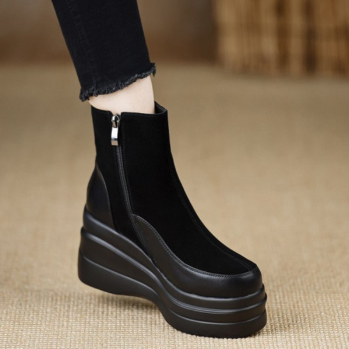 厚底松糕鞋軟皮坡跟短靴女秋冬季增高厚底單靴松糕加絨黑色馬丁靴