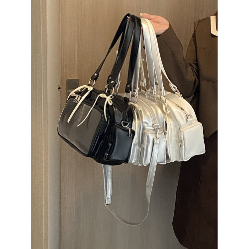 準備上岸的錢一波|JK製服痛包二次元10cm娃包單肩包斜後後背包機車包