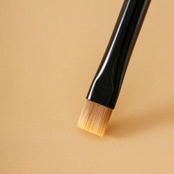 菲絲加芬松毯MN42平頭超薄遮瑕刷脣刷眼線刷纖維毛一刷多用