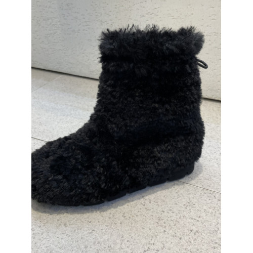 小池在首爾2025年冬季韓版可愛圓頭平底毛毛鞋加絨套筒棉靴女短靴 小池在首爾2025年冬季韓版可愛圓頭平底毛毛鞋加絨套筒棉靴女短靴