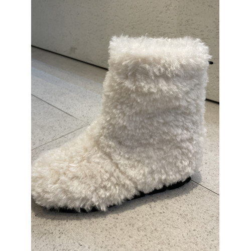 小池在首爾2025年冬季韓版可愛圓頭平底毛毛鞋加絨套筒棉靴女短靴 小池在首爾2025年冬季韓版可愛圓頭平底毛毛鞋加絨套筒棉靴女短靴