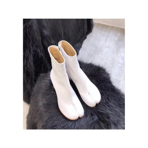 經典MM6同款分趾tabi分趾鞋高跟短靴女豬蹄羊蹄馬蹄短靴豬腳中筒