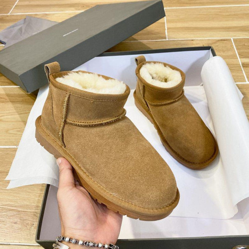 2024周冬雨同款雪地靴女短筒皮毛一體短靴冬季加絨棉鞋大碼男 2024周冬雨同款雪地靴女短筒皮毛一體短靴冬季加絨棉鞋大碼男