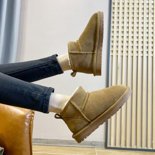 2024周冬雨同款雪地靴女短筒皮毛一體短靴冬季加絨棉鞋大碼男 2024周冬雨同款雪地靴女短筒皮毛一體短靴冬季加絨棉鞋大碼男