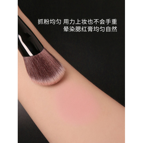粉刷匠D65腮紅膏刷可攜式軟毛柔軟新手超軟化妝刷 粉刷匠D65腮紅膏刷可攜式軟毛柔軟新手超軟化妝刷