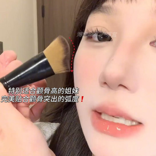 臉型越崎嶇效果越明顯!波浪形修容刷斜角隂影刷初學者暈染化妝刷 臉型越崎嶇效果越明顯!波浪形修容刷斜角隂影刷初學者暈染化妝刷