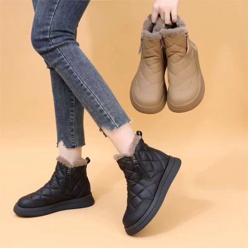 張凱麗雪地靴女款2025新款冬季加絨加厚防滑防水媽媽中老年人棉靴