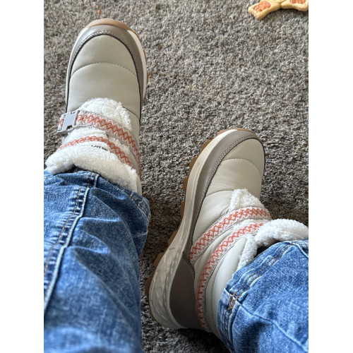 出口戶外雪地靴女冬季加絨保暖東北防寒防水厚底防滑短靴42碼