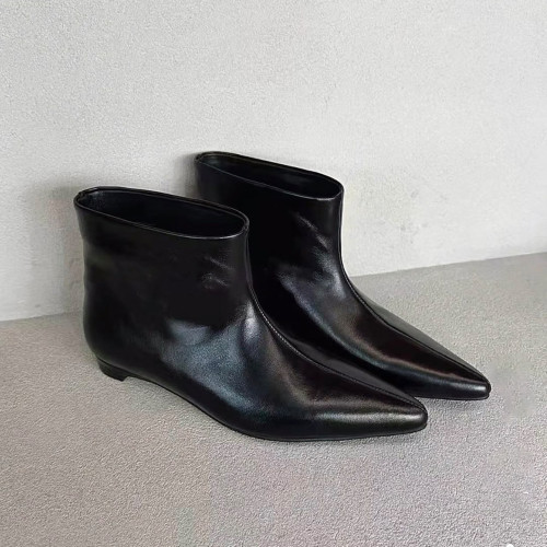 2026秋冬新款法式復古尖頭貓跟短靴女真皮百搭寬筒套腳低跟瘦瘦靴 2026秋冬新款法式復古尖頭貓跟短靴女真皮百搭寬筒套腳低跟瘦瘦靴