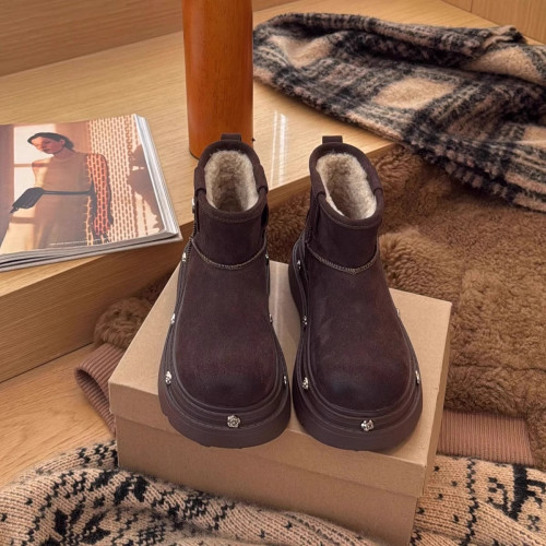 復古鉚釘厚底雪地靴女2025冬新款短筒百搭加絨保暖一腳蹬東北棉鞋