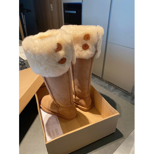 2024年周冬雨同款羊皮毛一體雪地靴女加厚高筒棉靴兩穿過膝長筒靴