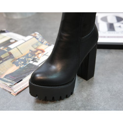 2025年秋冬新款韓版高筒長筒靴子女粗跟高跟瘦腿馬靴過膝皮靴長靴