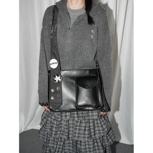 uustudio小衆原創設計師百搭輕亞比領帶痛包大容量吧唧單肩斜後後背包