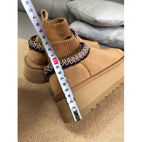 2025冬季新款皮毛一體雪地靴女短筒加絨保暖厚底雪地棉純羊毛棉鞋