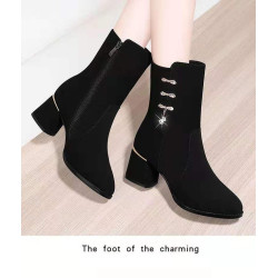 東真皮短靴女2026秋冬新款百搭網紅瘦瘦靴粗跟短筒馬丁靴子