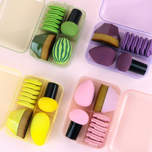 新款四件套粉底刷不吃粉無痕可攜式化妝刷美妝蛋蘑菇頭粉撲盒子套裝