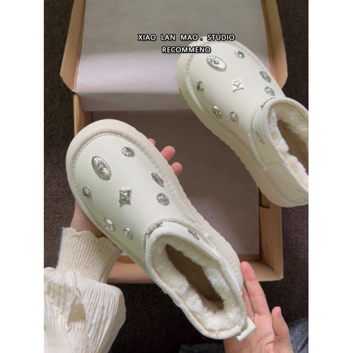 白色水鑽厚底百搭增高雪地靴女2025冬季新款加絨加厚保暖短筒棉鞋