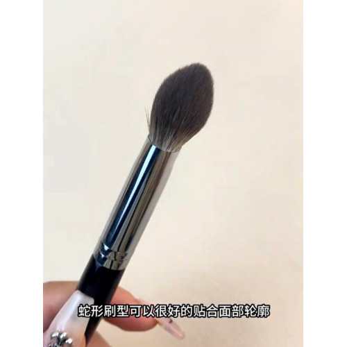 拯救凹陷臉！桃心高光刷眼下腮紅刷面部化妝刷侷部提亮舌形型定妝