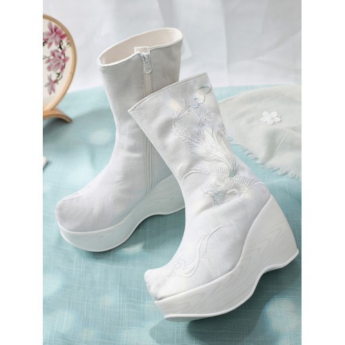 女士冬古裝靴子白色增高漢服綉花鞋馬面裙演出翹頭弓鞋古風單靴