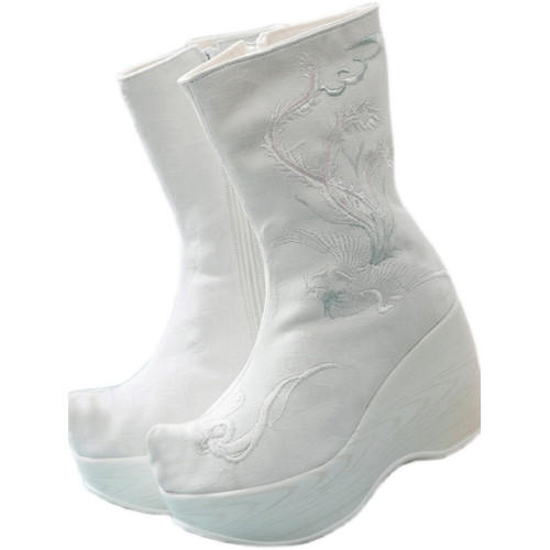 女士冬古裝靴子白色增高漢服綉花鞋馬面裙演出翹頭弓鞋古風單靴