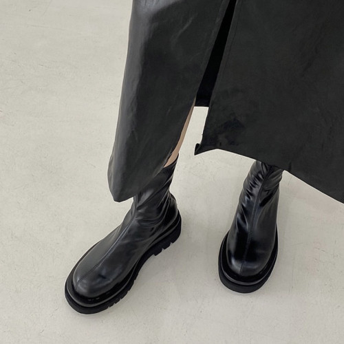 荒荒同款瘦瘦靴女網紅短靴馬丁靴2025秋冬新款厚底中筒百搭彈力靴