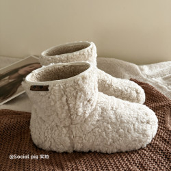 Social pig 冬季毛毛鞋靴套筒羊羔毛棉鞋中筒保暖加絨雪地靴女