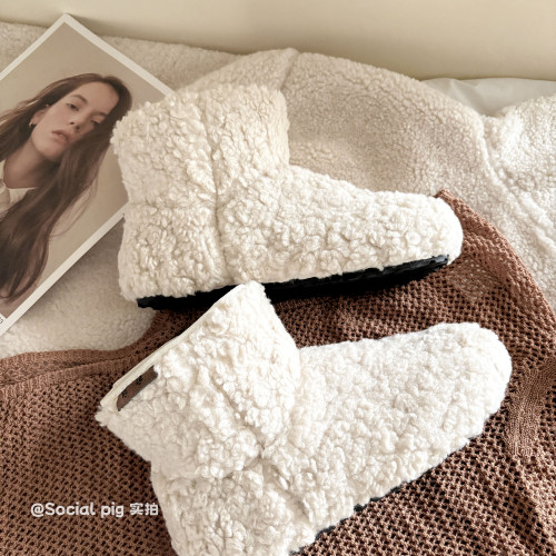 Social pig 冬季毛毛鞋靴套筒羊羔毛棉鞋中筒保暖加絨雪地靴女 Social pig 冬季毛毛鞋靴套筒羊羔毛棉鞋中筒保暖加絨雪地靴女