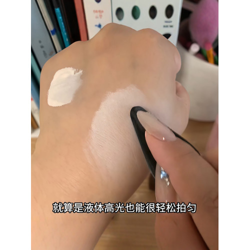 是提亮粉撲該有的形狀！仿手型高光粉撲化妝美妝蛋不吃粉底液專用