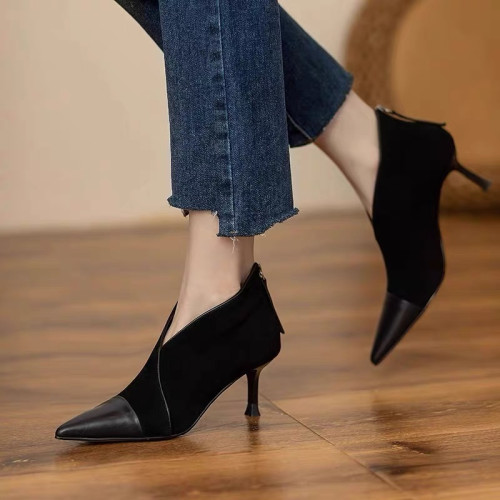 高級感法式小踝靴高跟小衆短靴女2025V口磨砂尖頭細跟裸靴高跟鞋